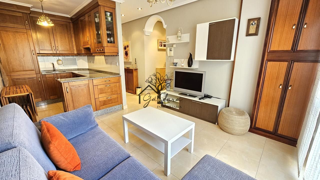 Living room of Flat to rent in Ferrol  with Heating, Storage room and Furnished