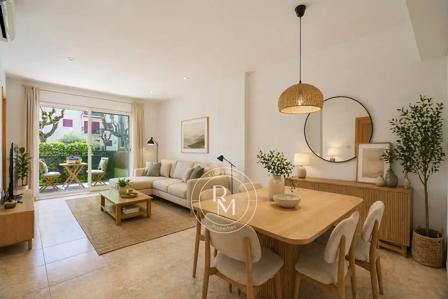 Sala de estar de Piso en venta en El Vendrell con Aire acondicionado, Calefacción y Jardín privado