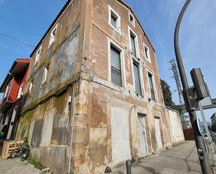 Vista exterior de Edifici en venda en Amorebieta-Etxano