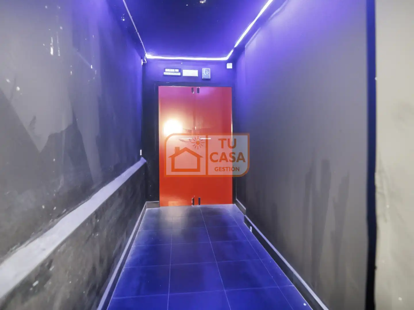 Local comercial en venda a Plaza de Albatros, imagen 6