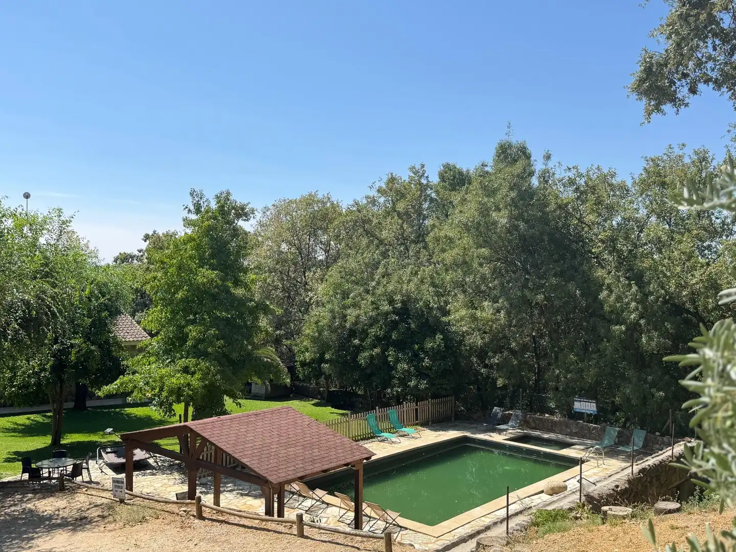 Piscina de Casa o xalet en venda en Candeleda amb Aire condicionat, Calefacció i Jardí privat