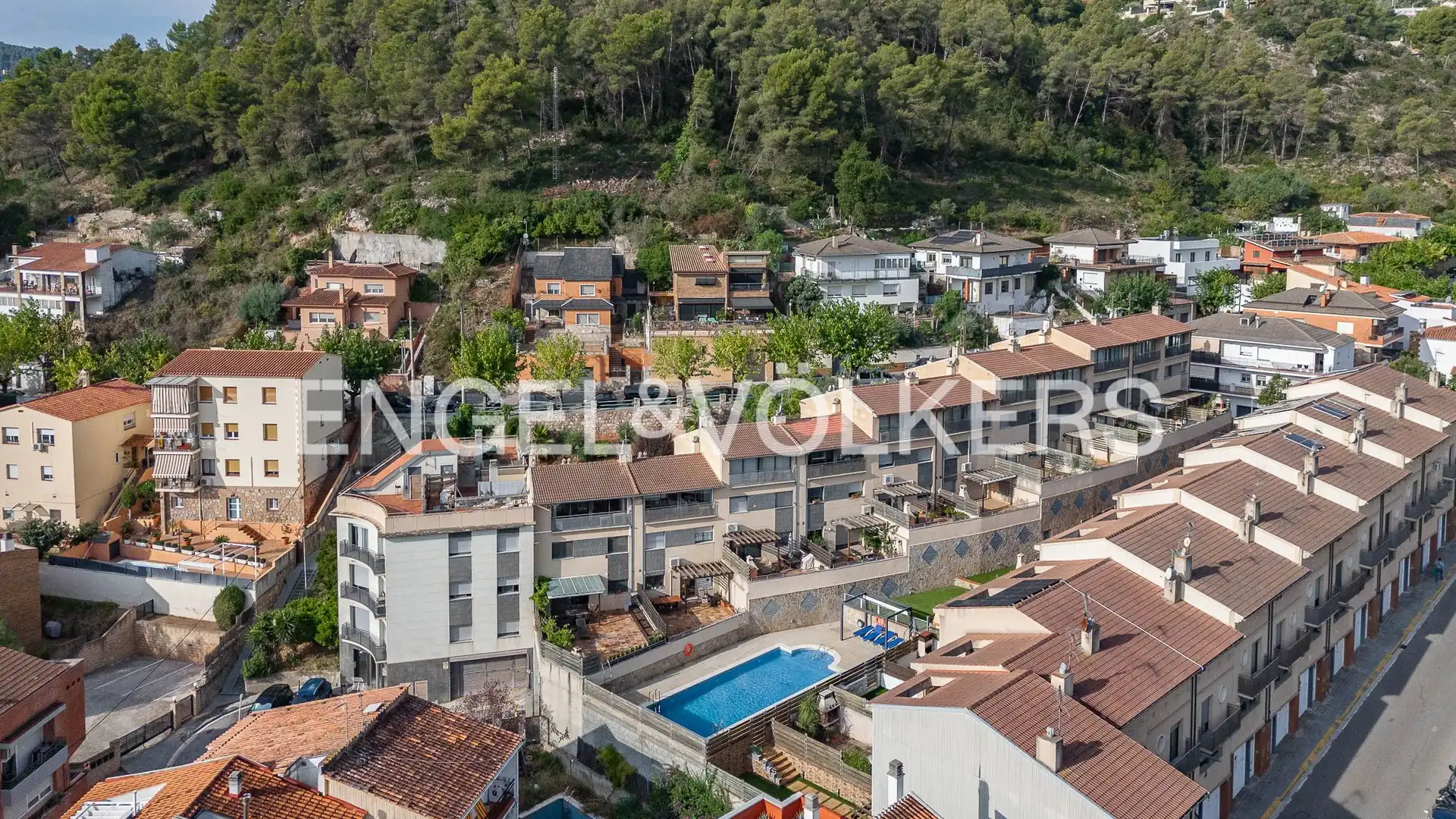 Vista exterior de Casa adosada en venda en Vallirana, Barcelona