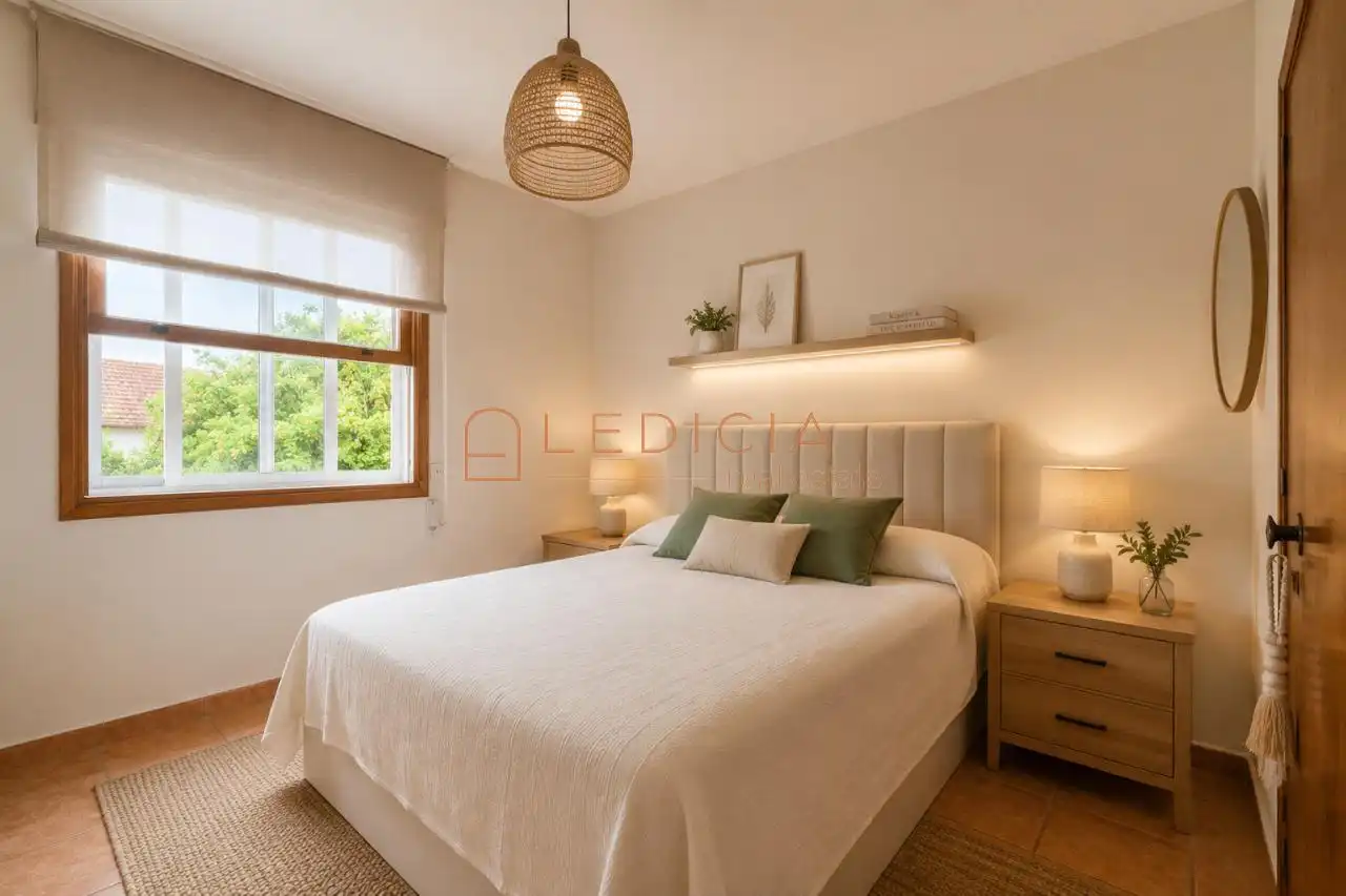 Bedroom of Houses for sale in Vigo   with Heating, Terrace and Storage room
