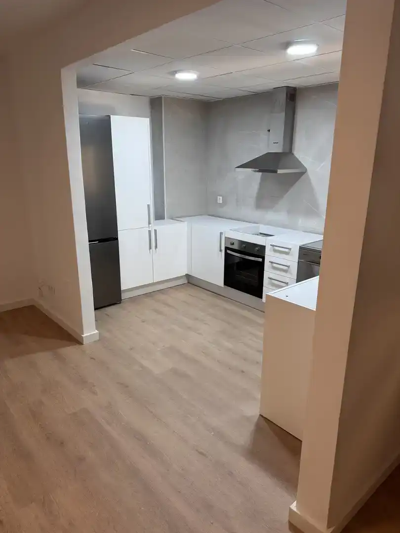 Cuina de Pis de lloguer en Torremolinos amb Aire condicionat i Parquet