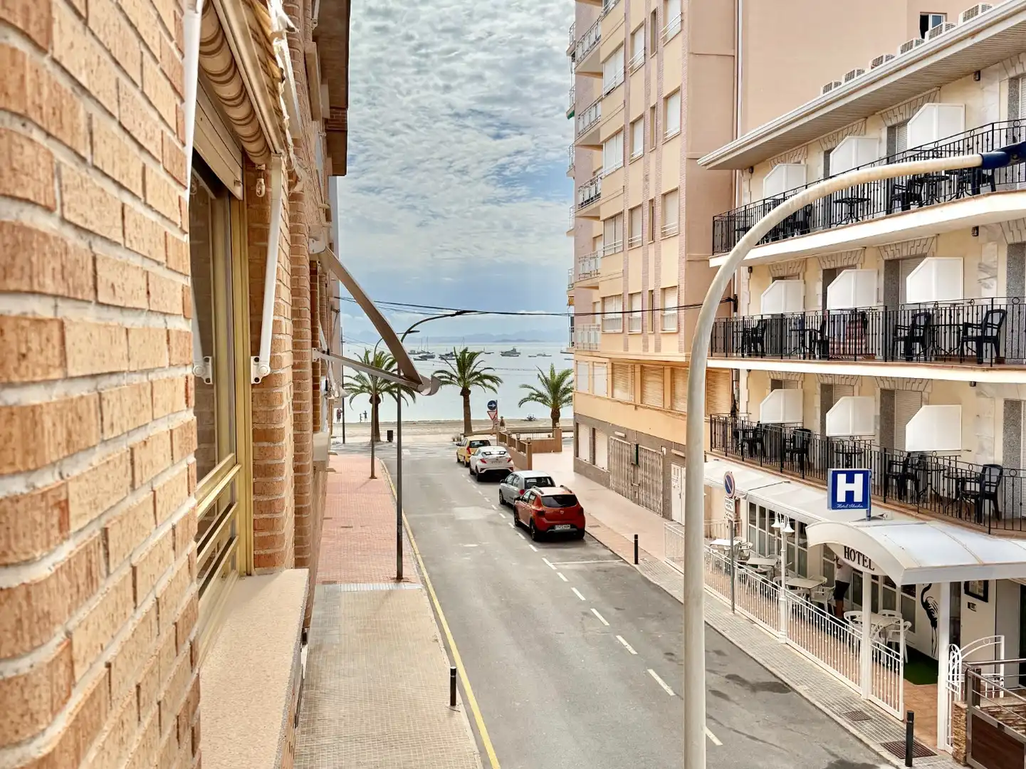 Flat with terrace for sale in Los Cuarteros