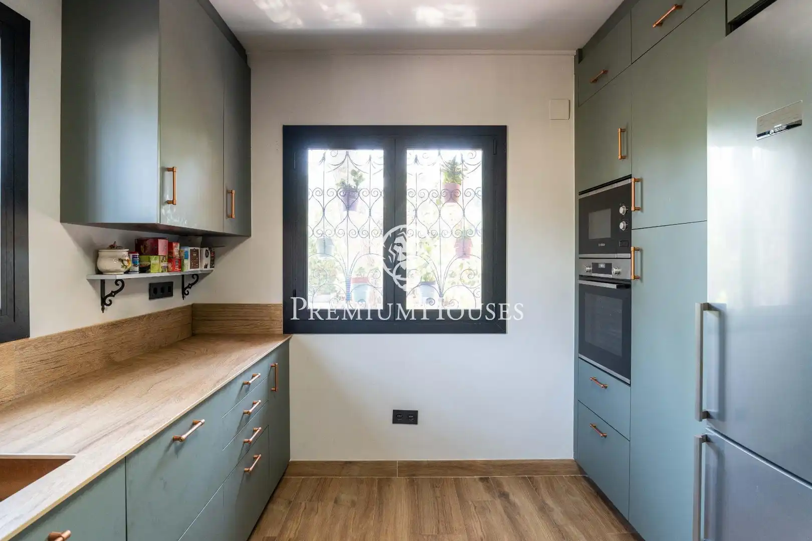 Kitchen of Houses for sale in La Secuita  with Private garden, Terrace and Storage room