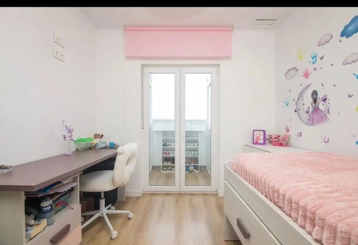 Bedroom of Attic for sale in Elche / Elx  with Air Conditioner, Private garden and Terrace