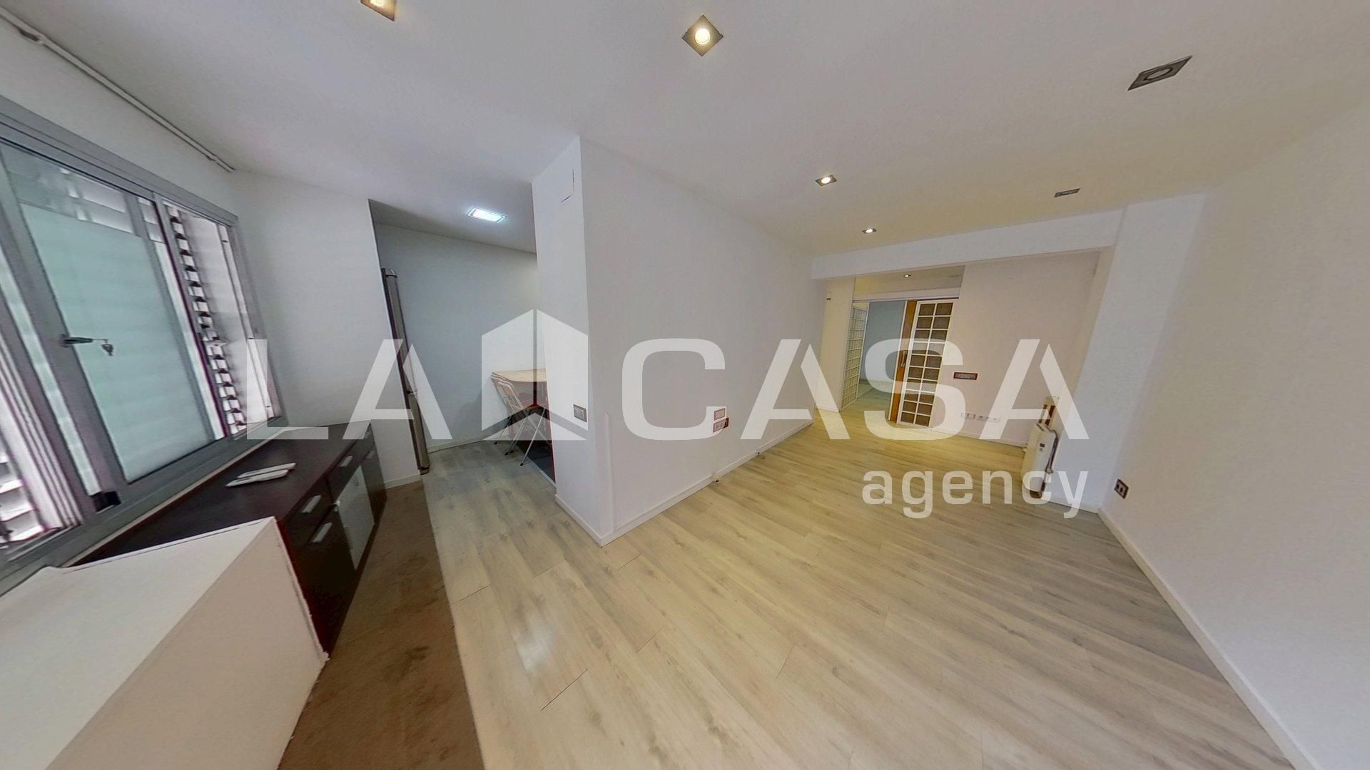 Planta baja for sale in  Barcelona Capital