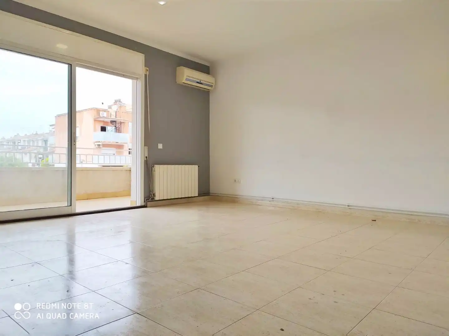 Sala d'estar de Pis en venda en Cubelles amb Aire condicionat, Calefacció i Terrassa