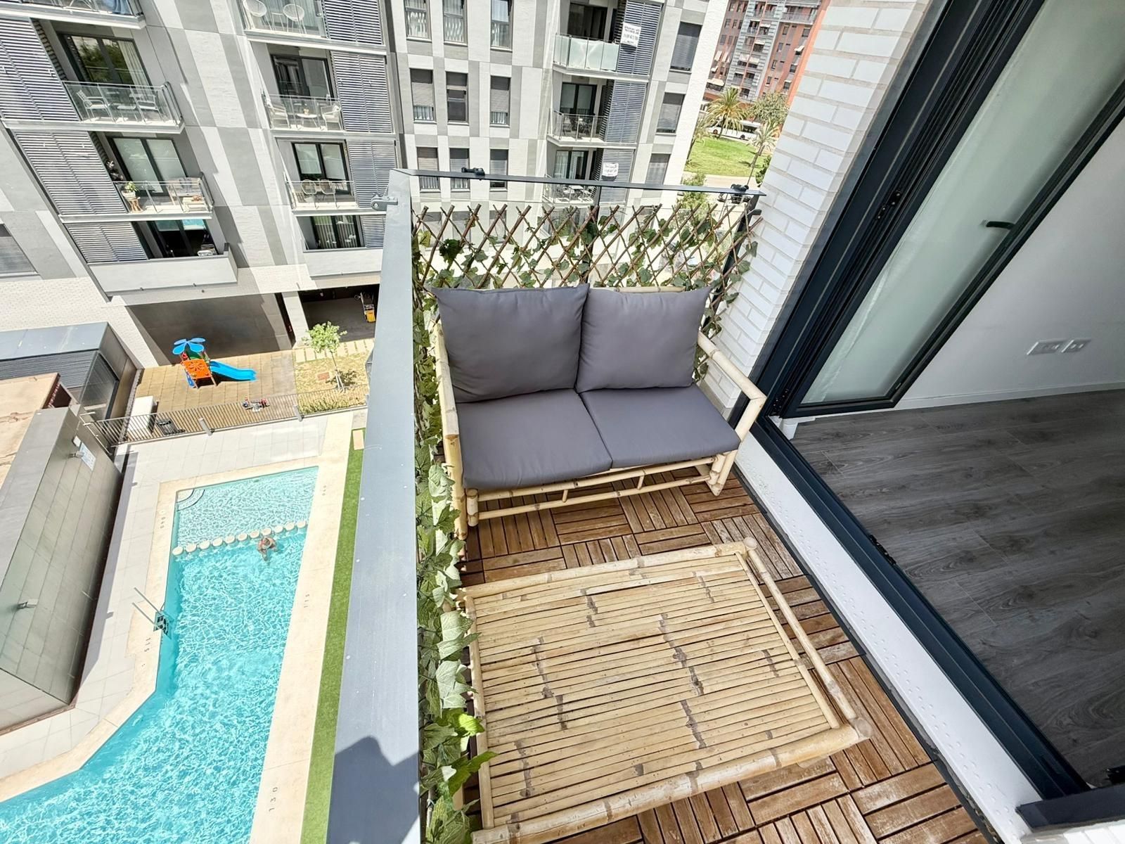 Balcony of Flat to rent in  Valencia Capital  with Air Conditioner, Heating and Private garden