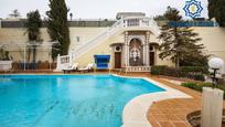 Swimming pool of House or chalet for sale in  Granada Capital  with Air Conditioner, Heating and Private garden