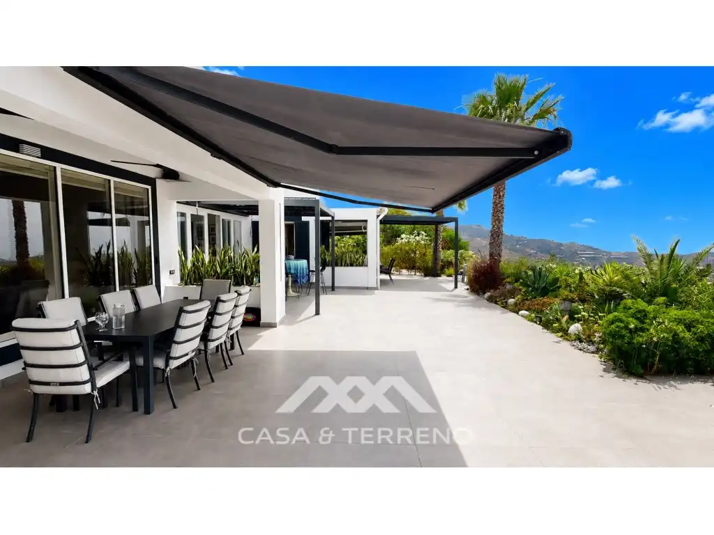Terraza de Casa o chalet en venta en Algarrobo con Aire acondicionado, Calefacción y Jardín privado