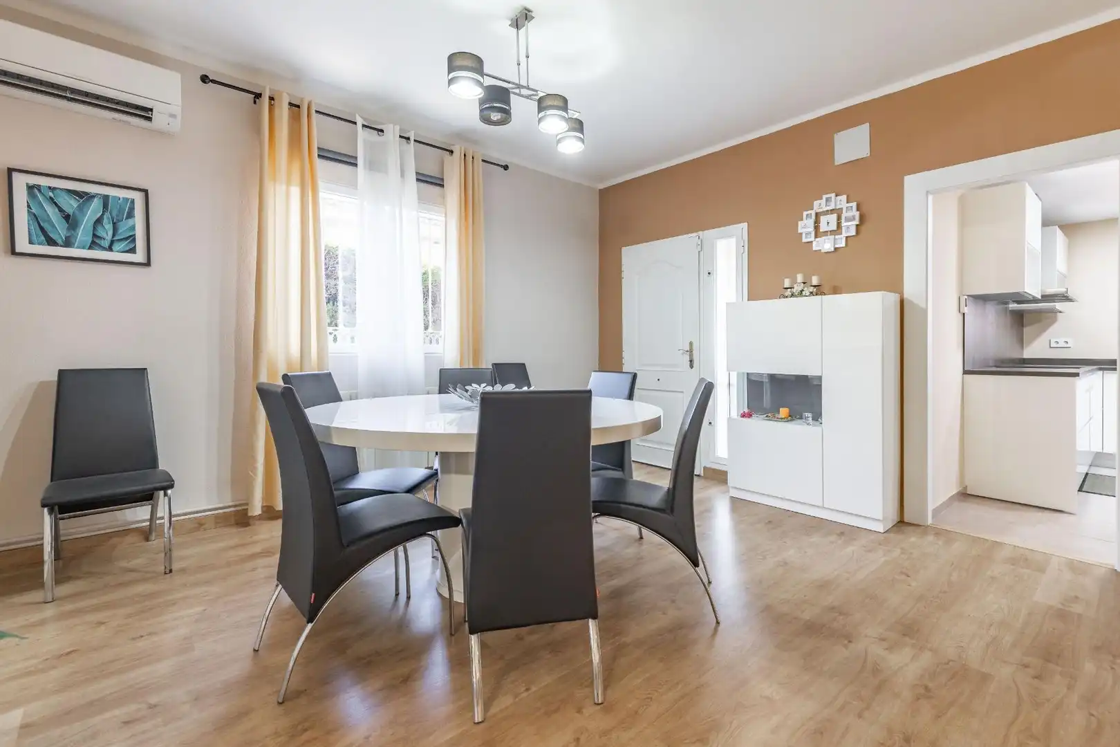 Comedor de Casa o chalet en venta en Montserrat con Aire acondicionado, Jardín privado y Terraza