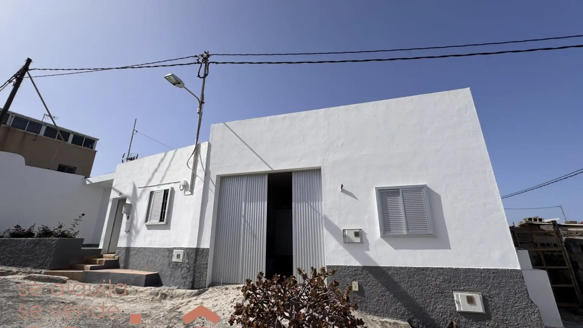 Vista exterior de Finca rústica en venda en Arico amb Terrassa