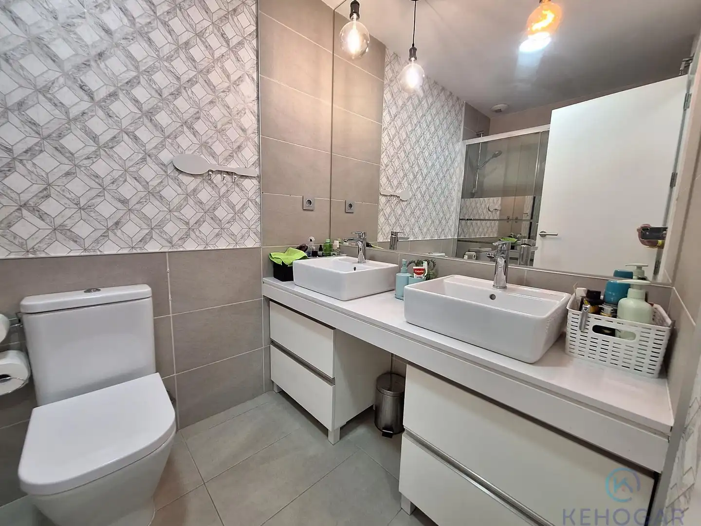Piso con piscina en venta en Entrenúcleos, imagen 19