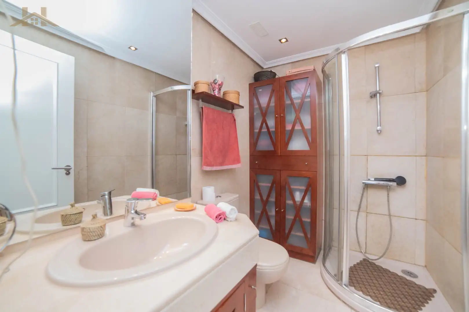 Bathroom of Flat for sale in Pozuelo de Alarcón  with Air Conditioner, Heating and Private garden