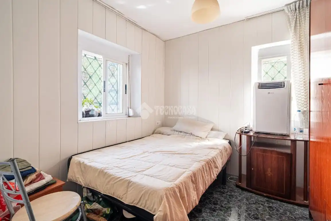 Bedroom of Flat for sale in Granada