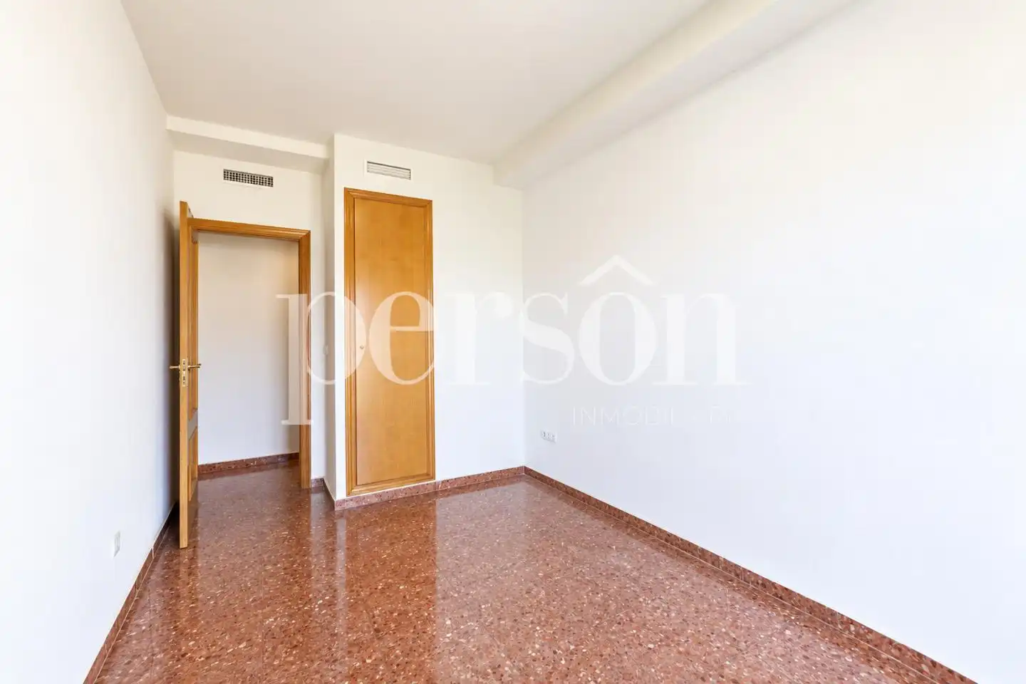 Schlafzimmer von Maisonette zur Miete in Manises mit Klimaanlage, Terrasse und Möbliert