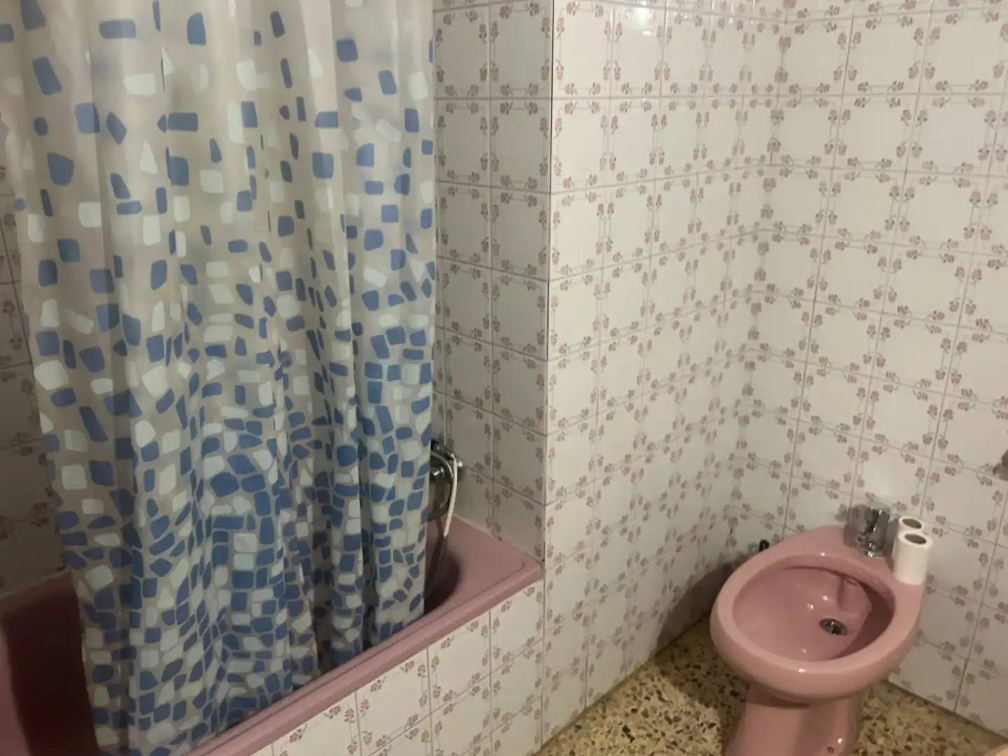 Badezimmer von Wohnung zur Miete in Huesca mit Heizung, Parkett und Terrasse