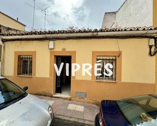 Vista exterior de Casa o xalet en venda en Cáceres Capital