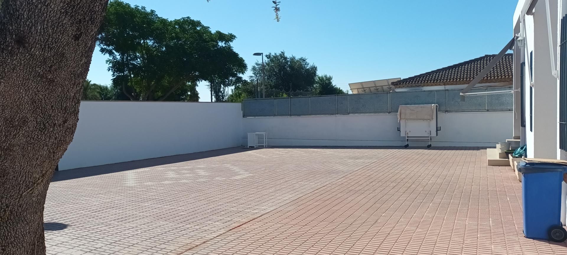 Aparcament de Casa o xalet en venda en Alcalá de Guadaira amb Aire condicionat i Moblat