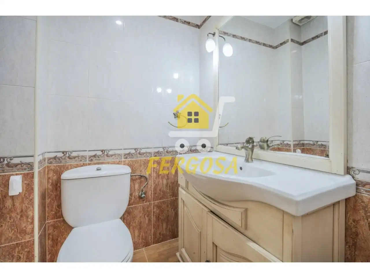 Bany de Casa adosada en venda en Las Ventas de Retamosa amb Jardí privat, Terrassa i Piscina