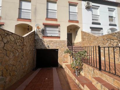 Casa adosada en venda en Almendralejo amb Terrassa