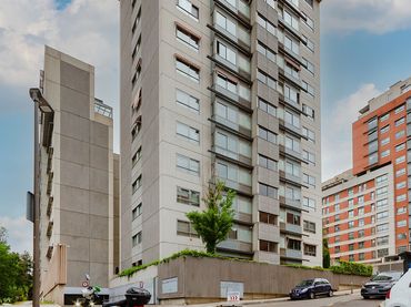 Appartamento con piscina in vendita a C/ Rafael Bergamín