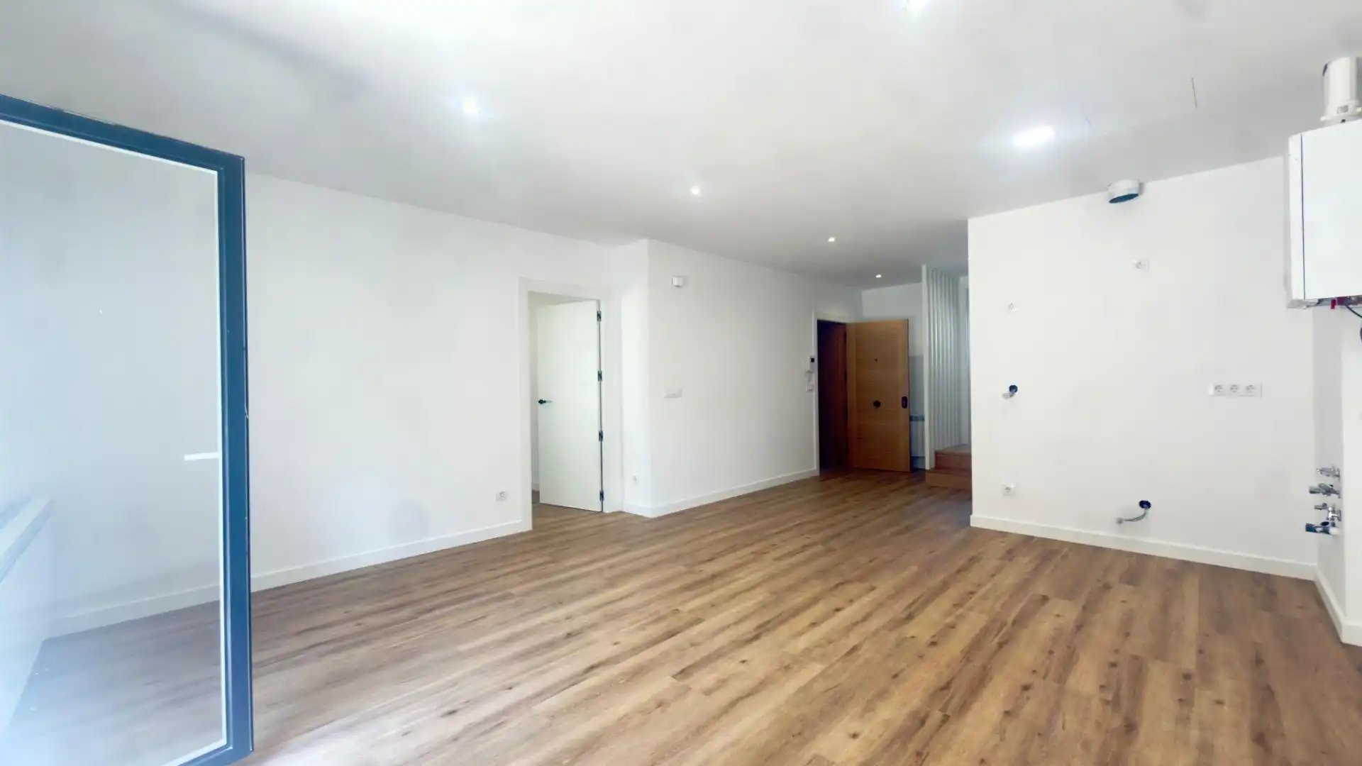 Planta baja en venta en Ourense Capital  con Calefacción, Jardín privado y Terraza