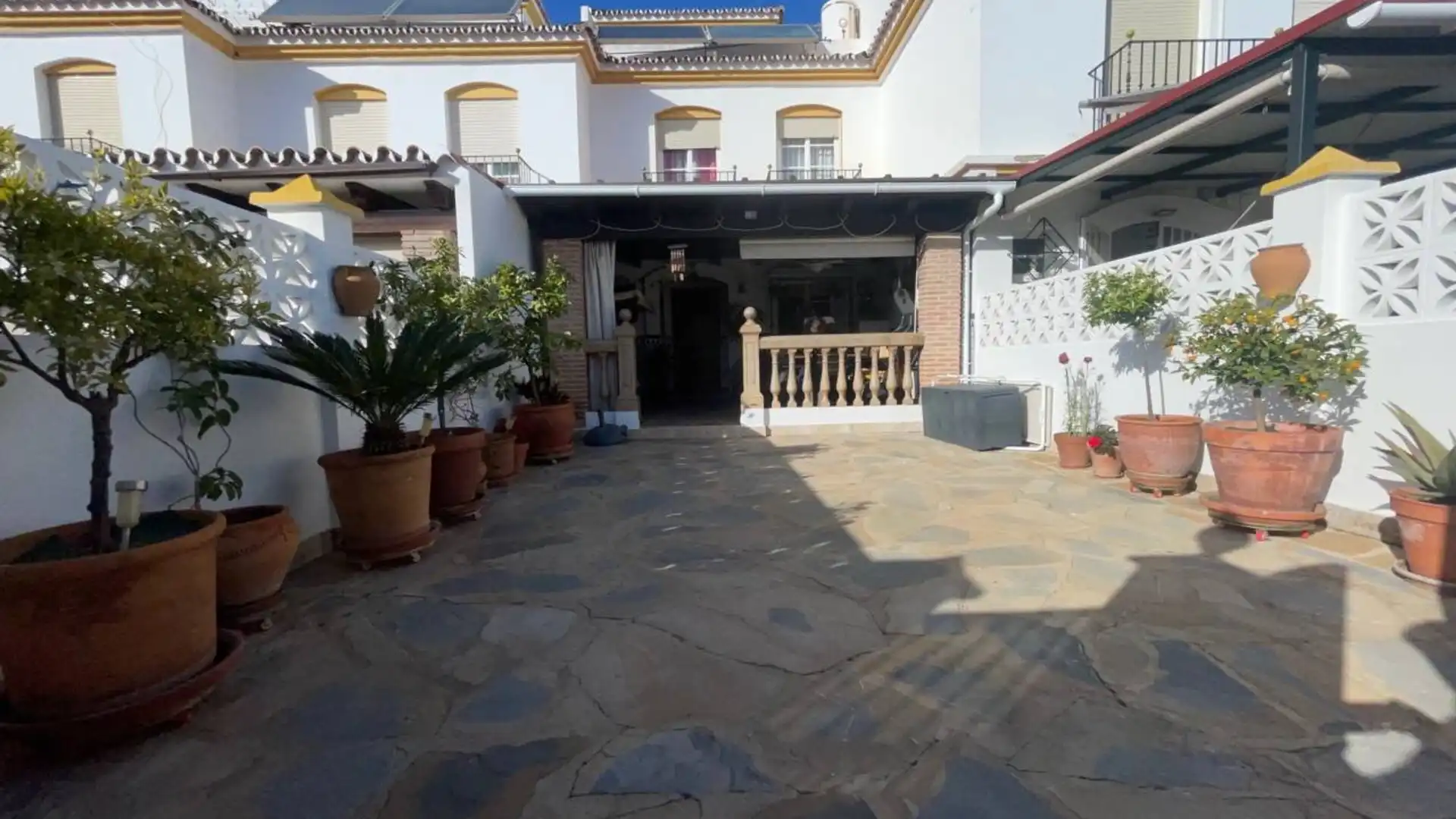 Jardín de Casa adosada en venta en Estepona con Aire acondicionado, Calefacción y Terraza