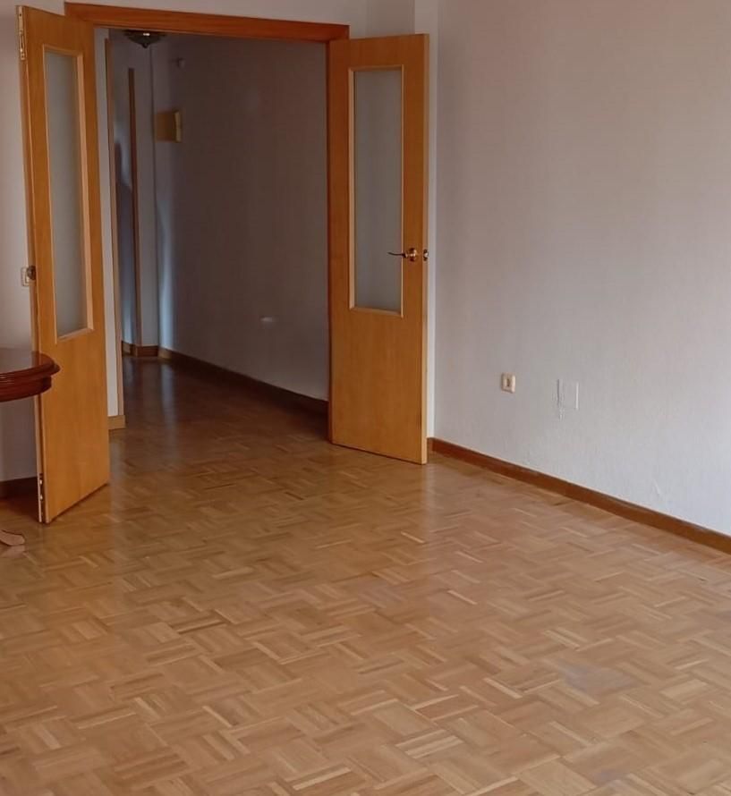 Piso en venta en  Madrid Capital con Calefacción