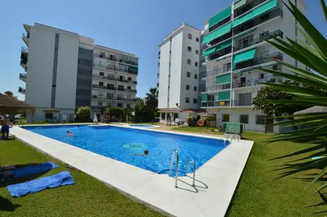 Swimming pool of Apartments for rent in Benalmádena  with Air Conditioner, Furnished and Community pool