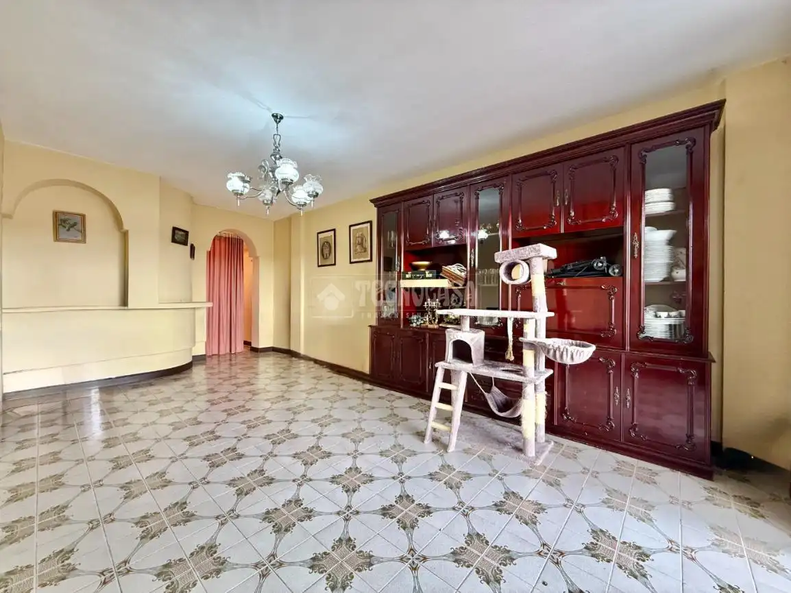 Comedor de Piso en venta en Alcalá de Henares con Calefacción y Terraza