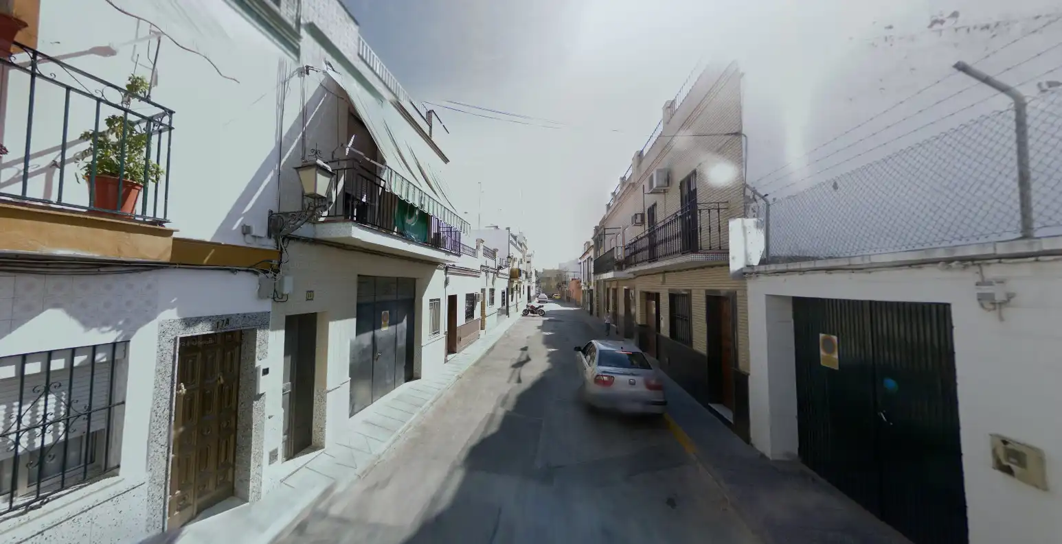 Vista exterior de Casa adosada en venda en Coria del Río
