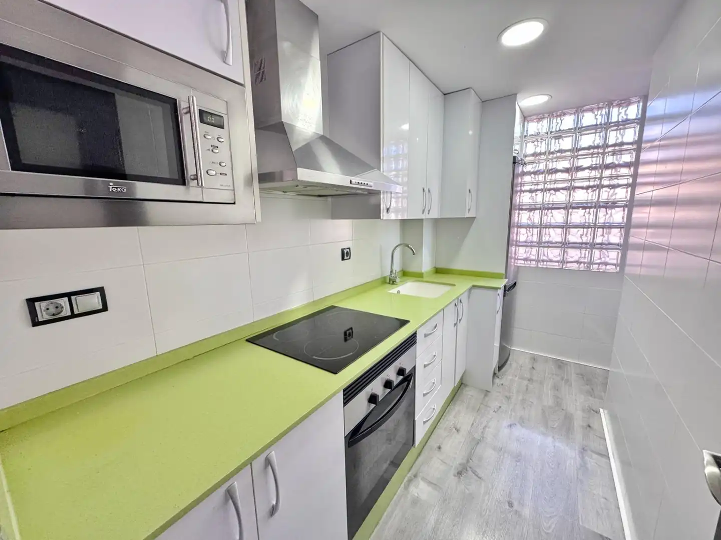 Cocina de Piso de alquiler en Petrer con Aire acondicionado, Calefacción y Amueblado