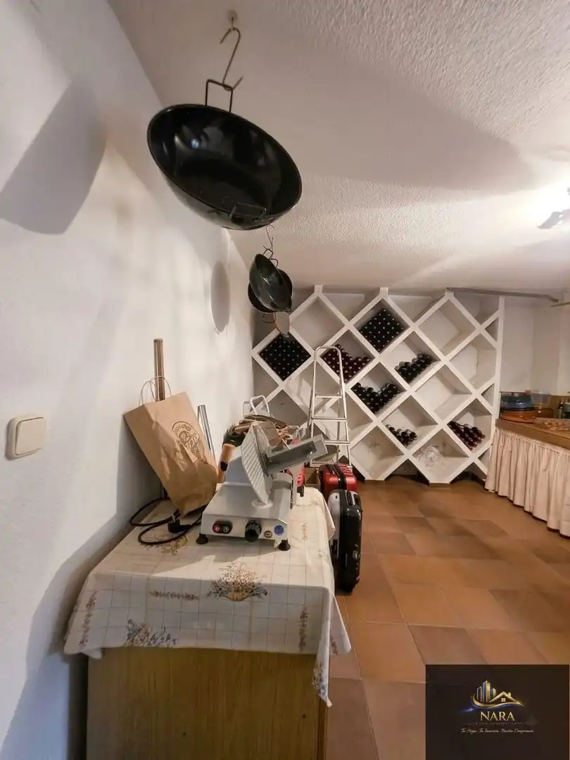 Houses for sale in Torrelavega   with Heating, Private garden and Parquet flooring