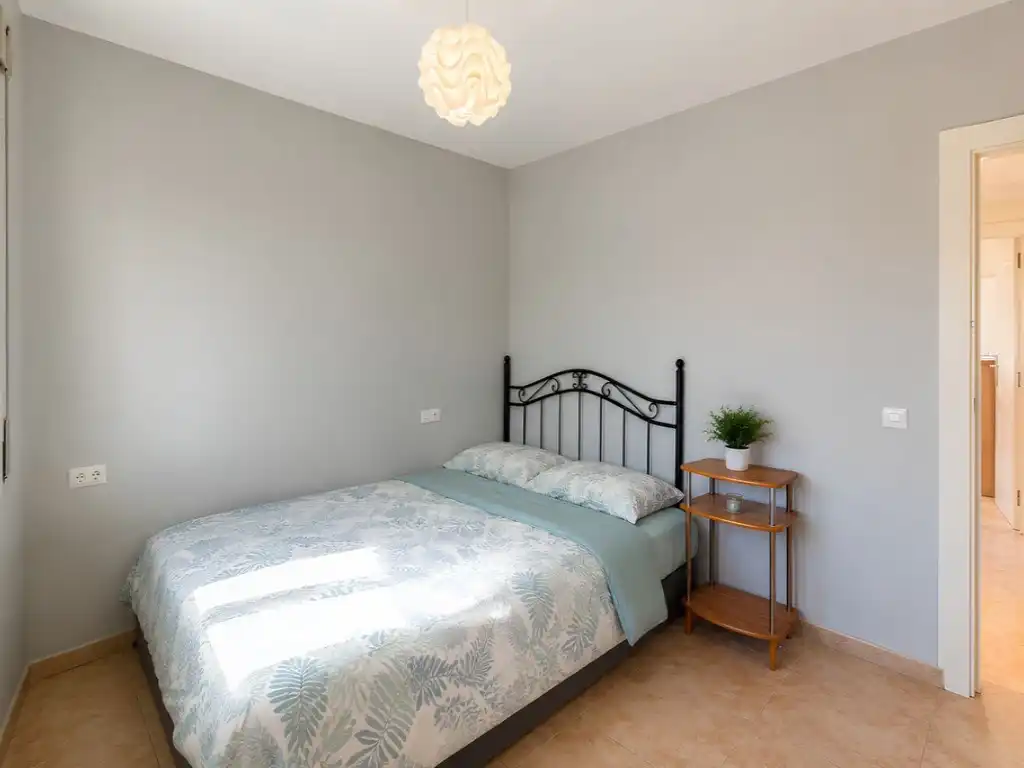 Habitación de Piso en venta en Fuengirola con Aire acondicionado, Amueblado y Horno