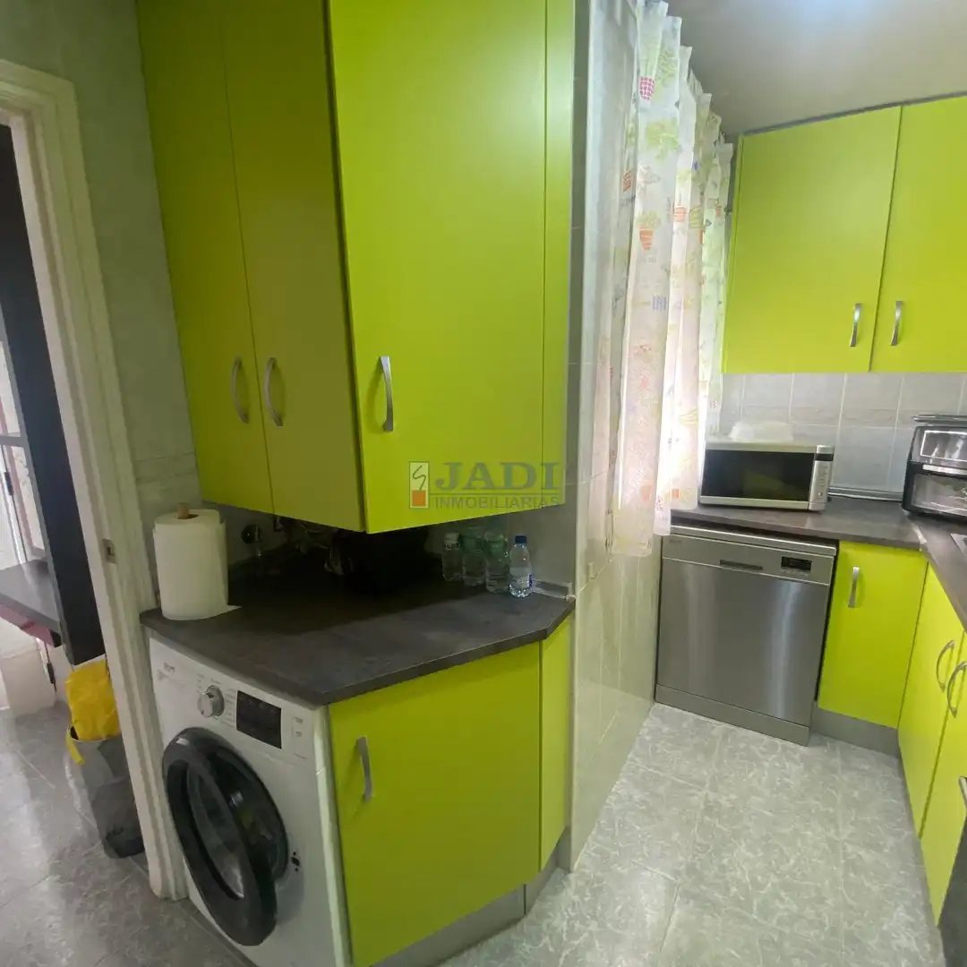 Kitchen of Flat for sale in Valdepeñas  with Air Conditioner, Heating and Terrace