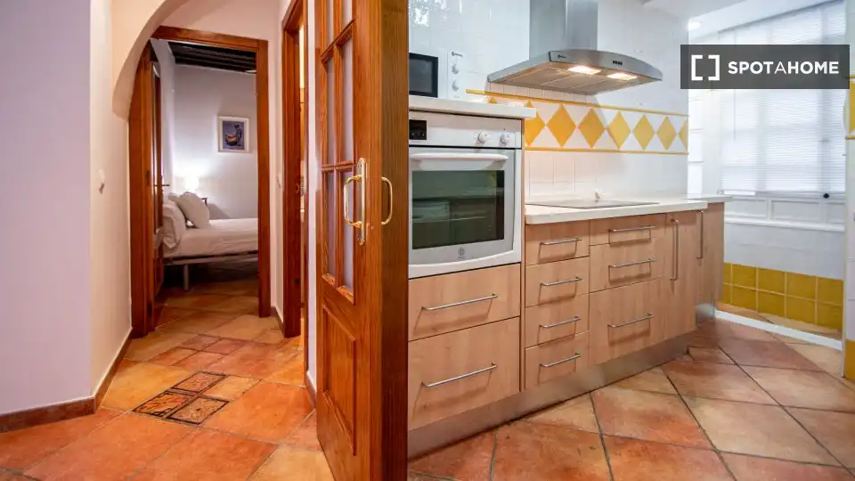 Room in El Pópulo - Santa María