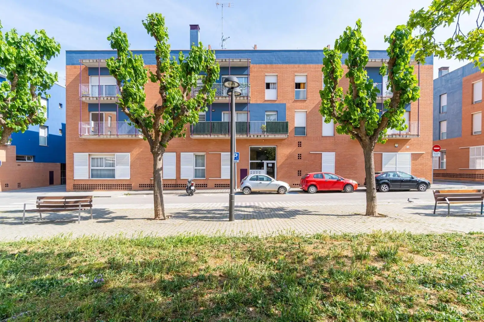 Vista exterior de Piso en venta en Figueres con Balcón