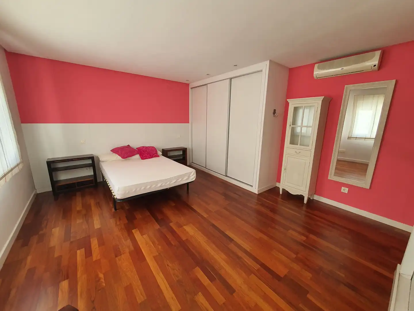 Schlafzimmer von Wohnung zur Miete in Palencia mit Klimaanlage, Parkett und Abstellraum