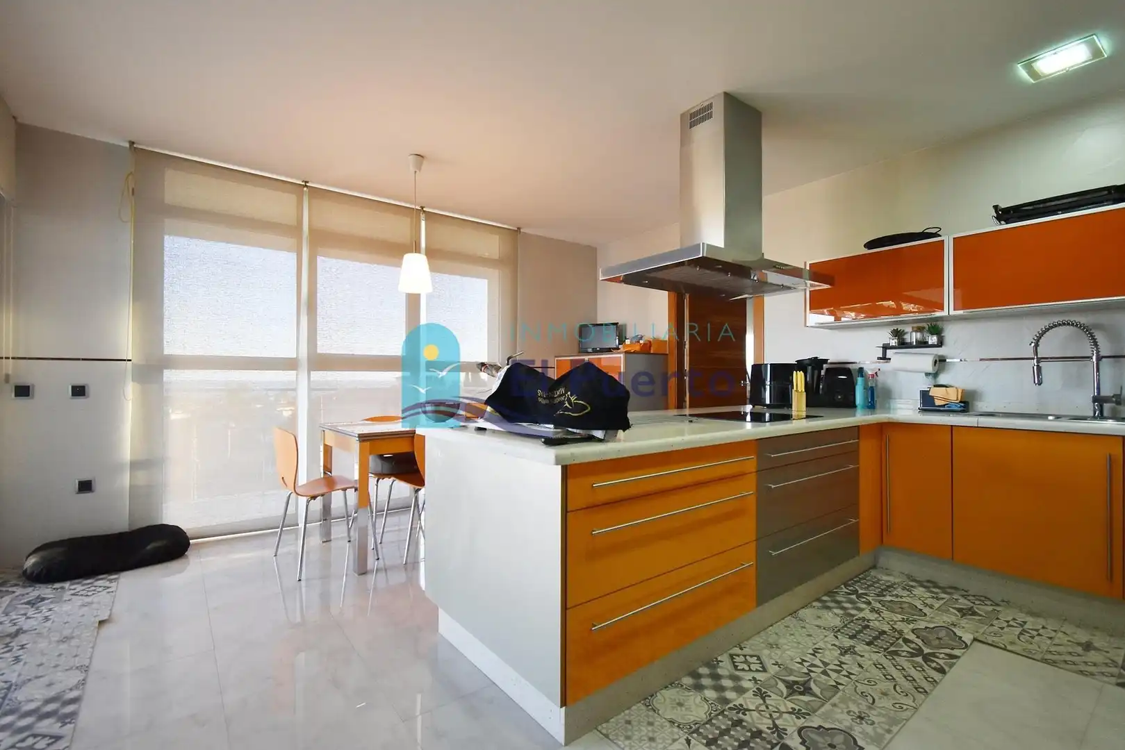 Cuina de Casa o xalet en venda en Mazarrón amb Aire condicionat, Calefacció i Jardí privat
