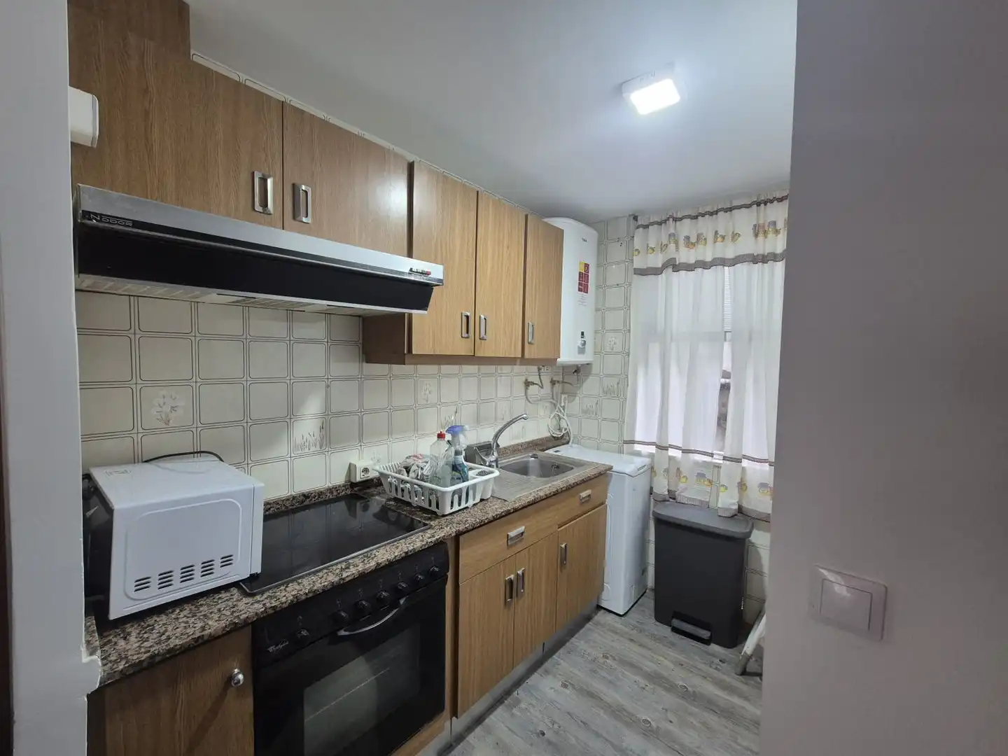 Wohnung zur Miete in Os Mallos, imagen 4