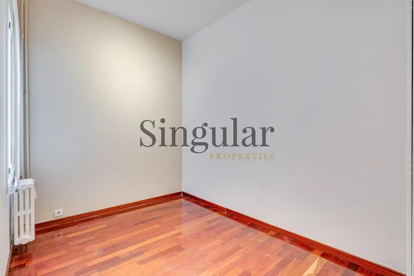 Habitación de Piso en venta en Barcelona con Aire acondicionado y Calefacción