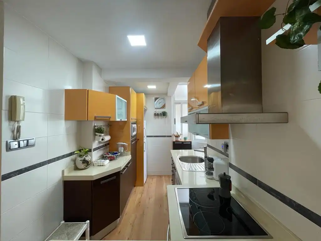 Küche von Wohnungen zur Miete in Cartagena mit Klimaanlage und Möbliert