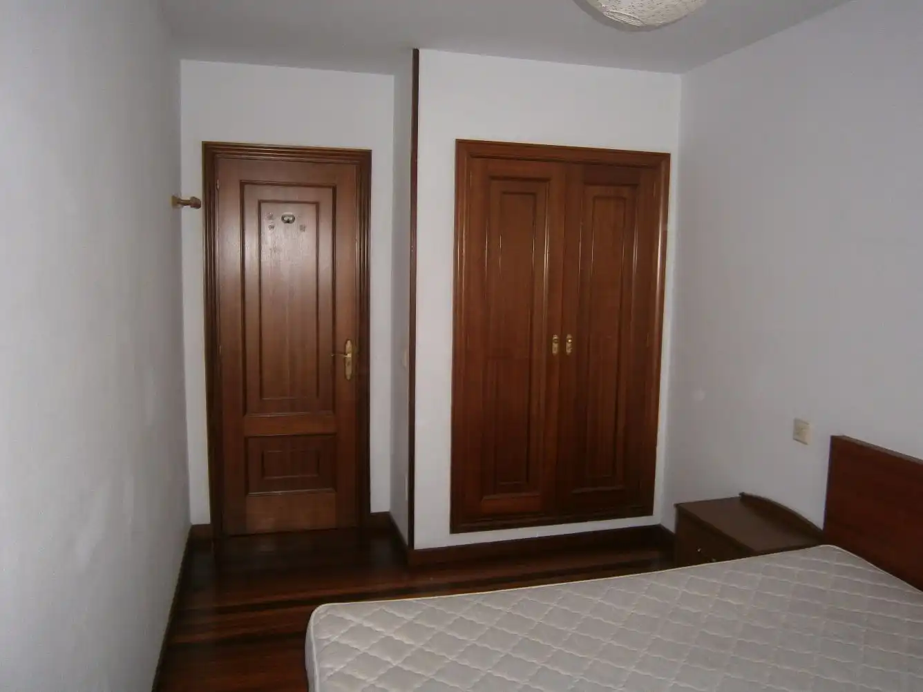 Habitación de Apartamento de alquiler en Santiago de Compostela  con Calefacción y Amueblado