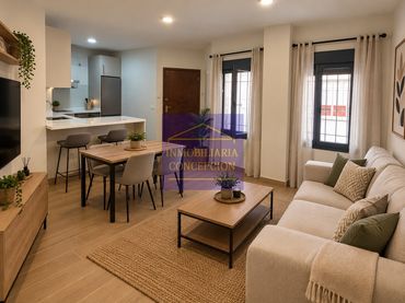 Apartment with balcony for sale in Centro