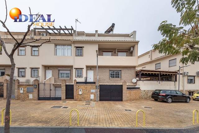 Casa adosada en Venta en San Cayetano