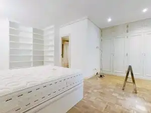 Schlafzimmer von Wohnung zur Miete in Madrid mit Klimaanlage, Heizung und Möbliert