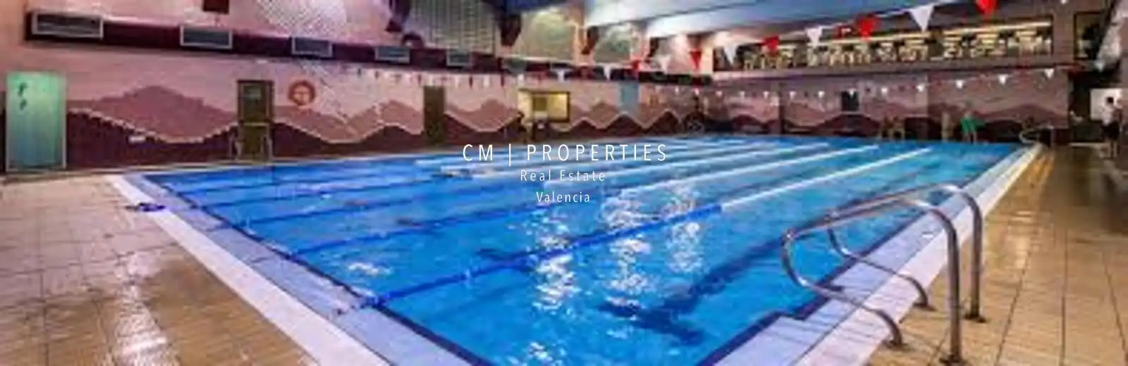 Schwimmbecken von Grundstücke zum Verkauf in Rocafort